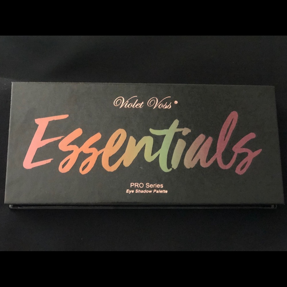 Violet Voss Pro Series Eyeshadow Pallet